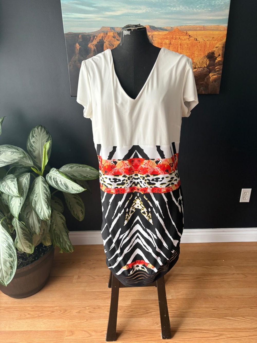 Frank Lyman Design V-Neck Dress in White, Black and Red Floral Band
